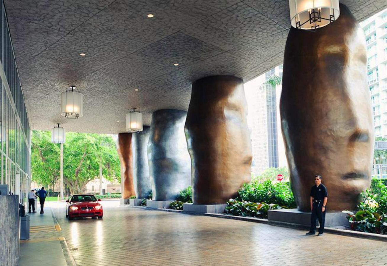 Luxurious Condo At Icon With Views Miami Exterior foto