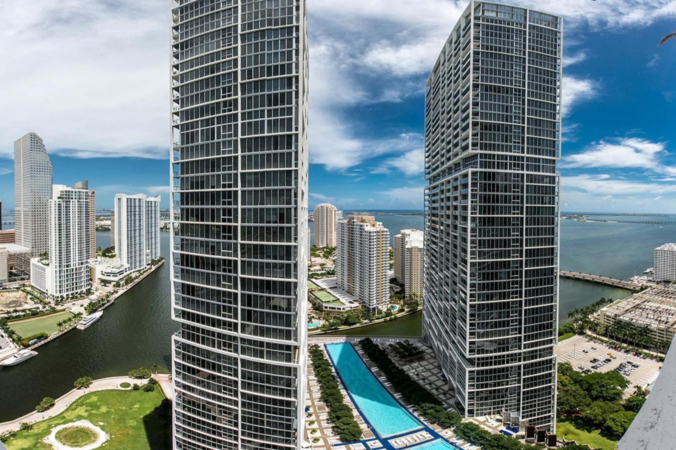 Luxurious Condo At Icon With Views Miami Exterior foto