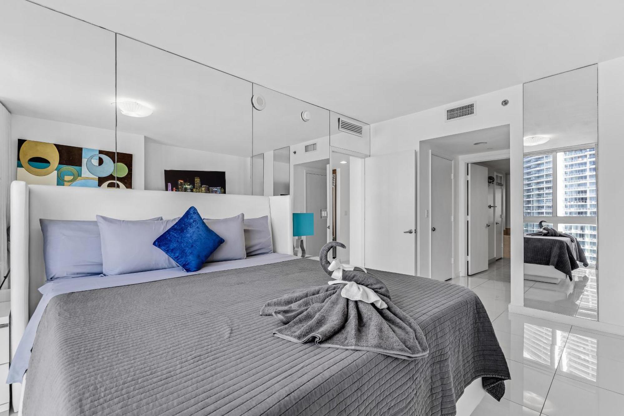 Luxurious Condo At Icon With Views Miami Exterior foto