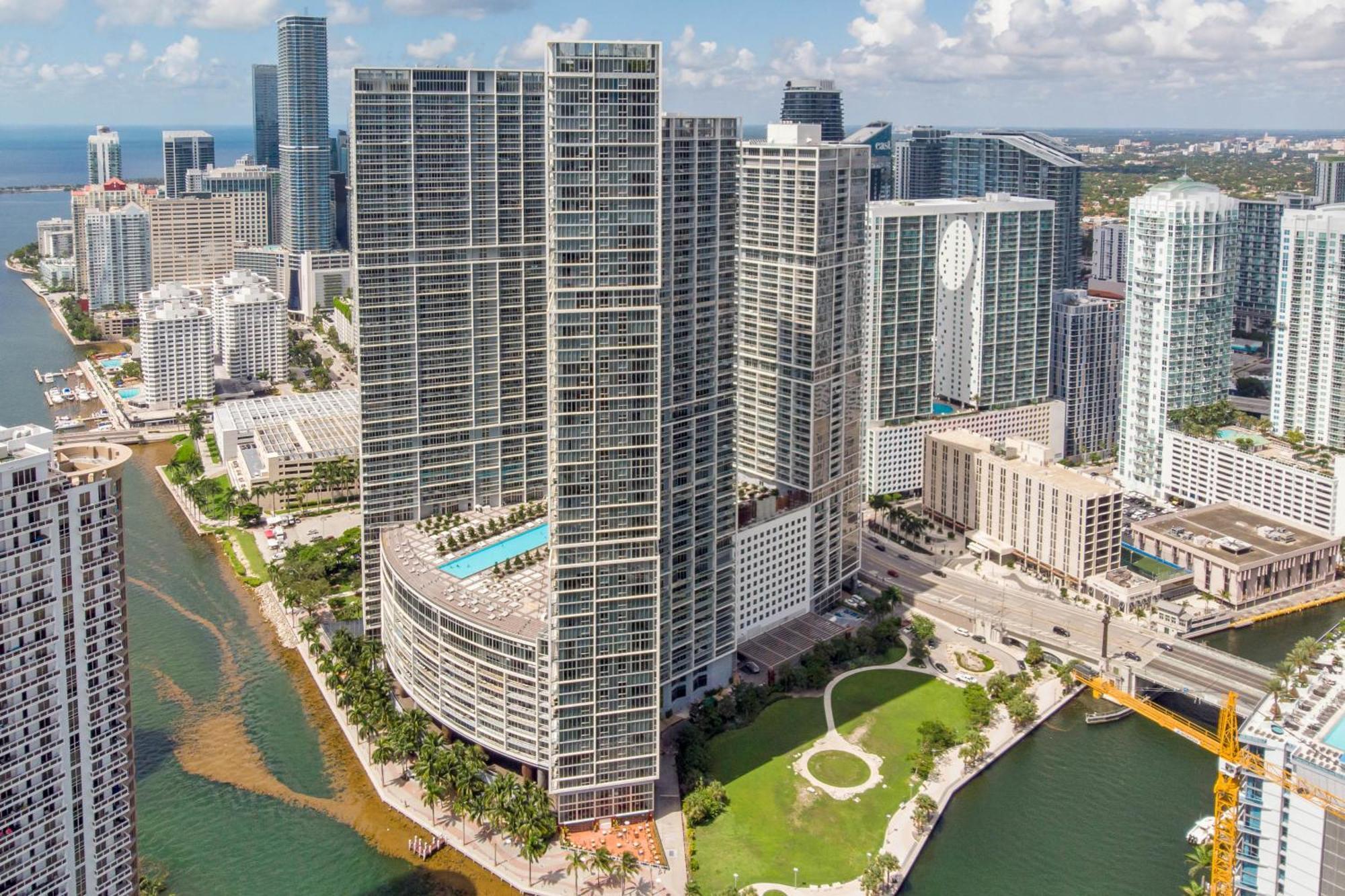 Luxurious Condo At Icon With Views Miami Exterior foto